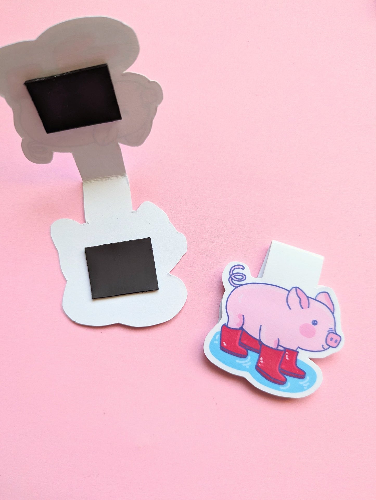 CUTE PIGGY magnetic BOOKMARK / piglet bookmark / kawaii pork reading bookmark / Digital art, books , reading kawaii cute stationery